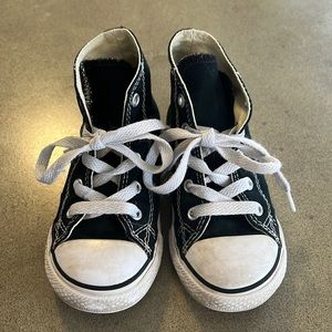 Converse | Black High Tops - C9